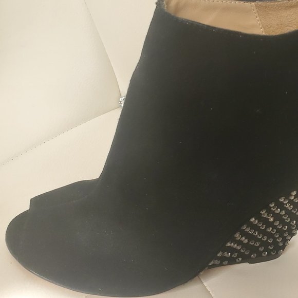 size 37 Sexy Black Crystal Black Suede wedge Bootie/heels, open tow. 1971 Reiss - Picture 3 of 10